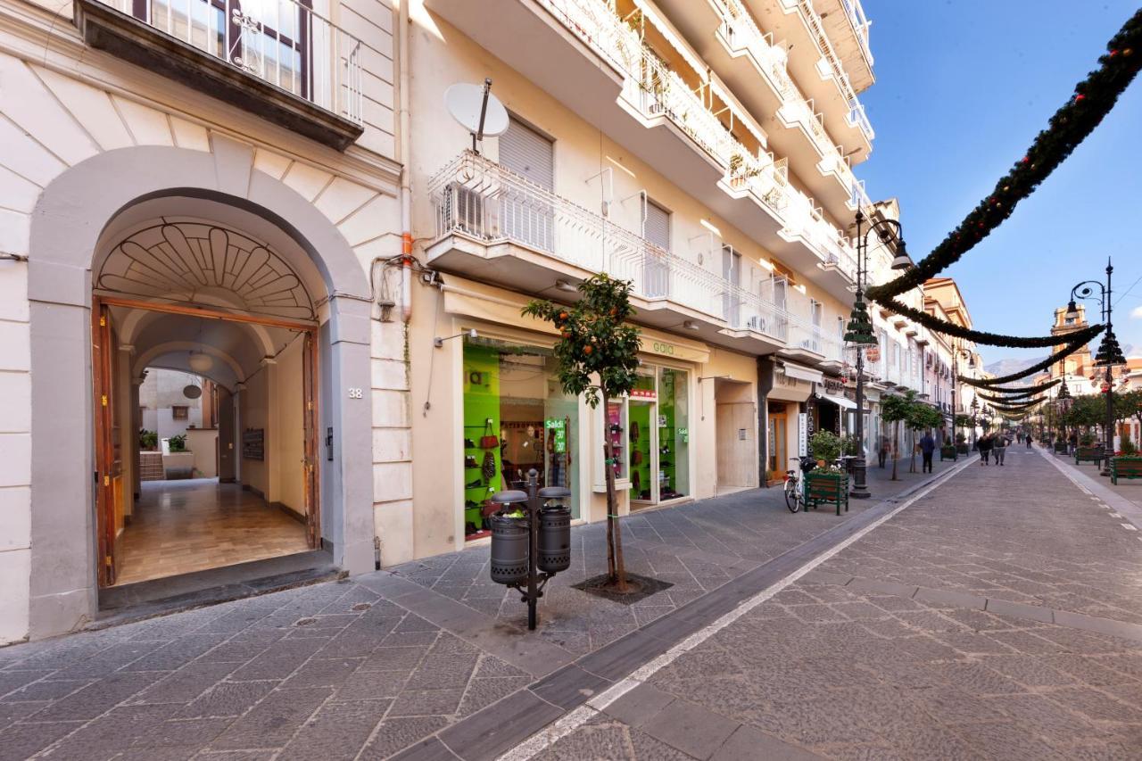 Luxury&Romantic Apartment With Balcony In Sorrento Kültér fotó
